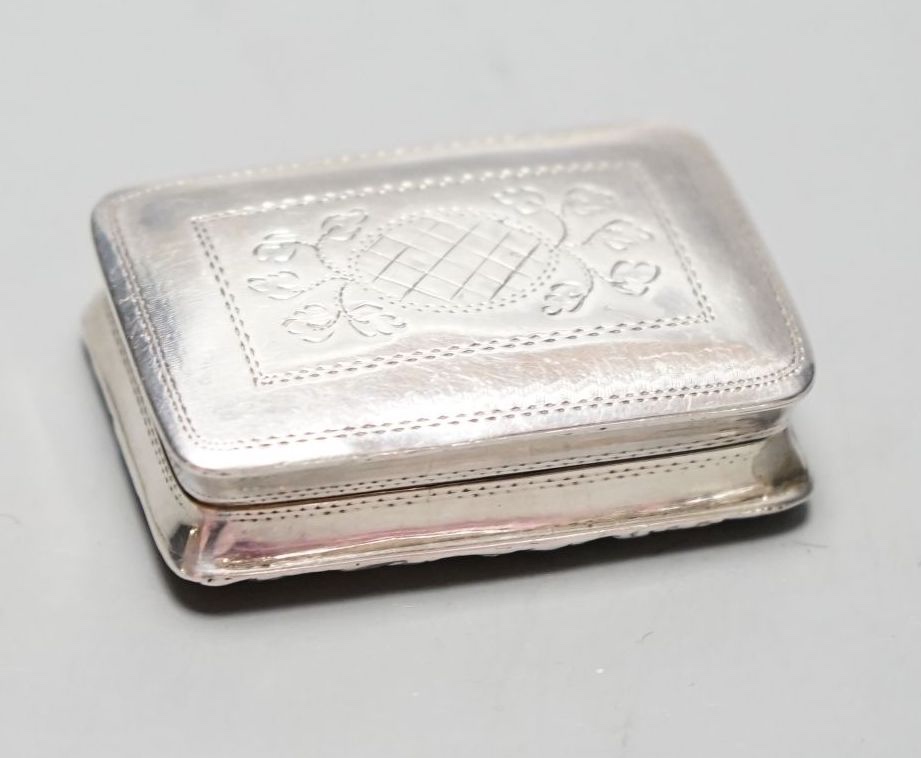 A George IV engraved silver rectangular vinaigrette, Smith & Vernon, Birmingham, 1826, 40mm.